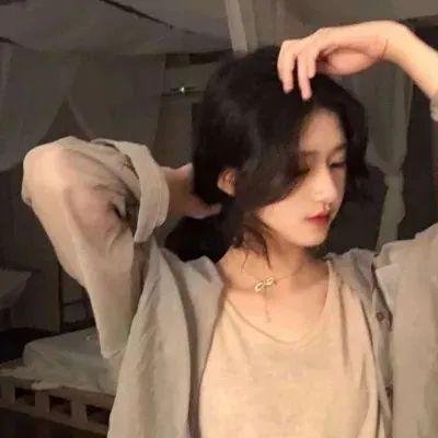 蒙梭罗夫人 封面