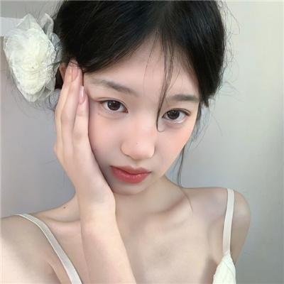 女魔 封面